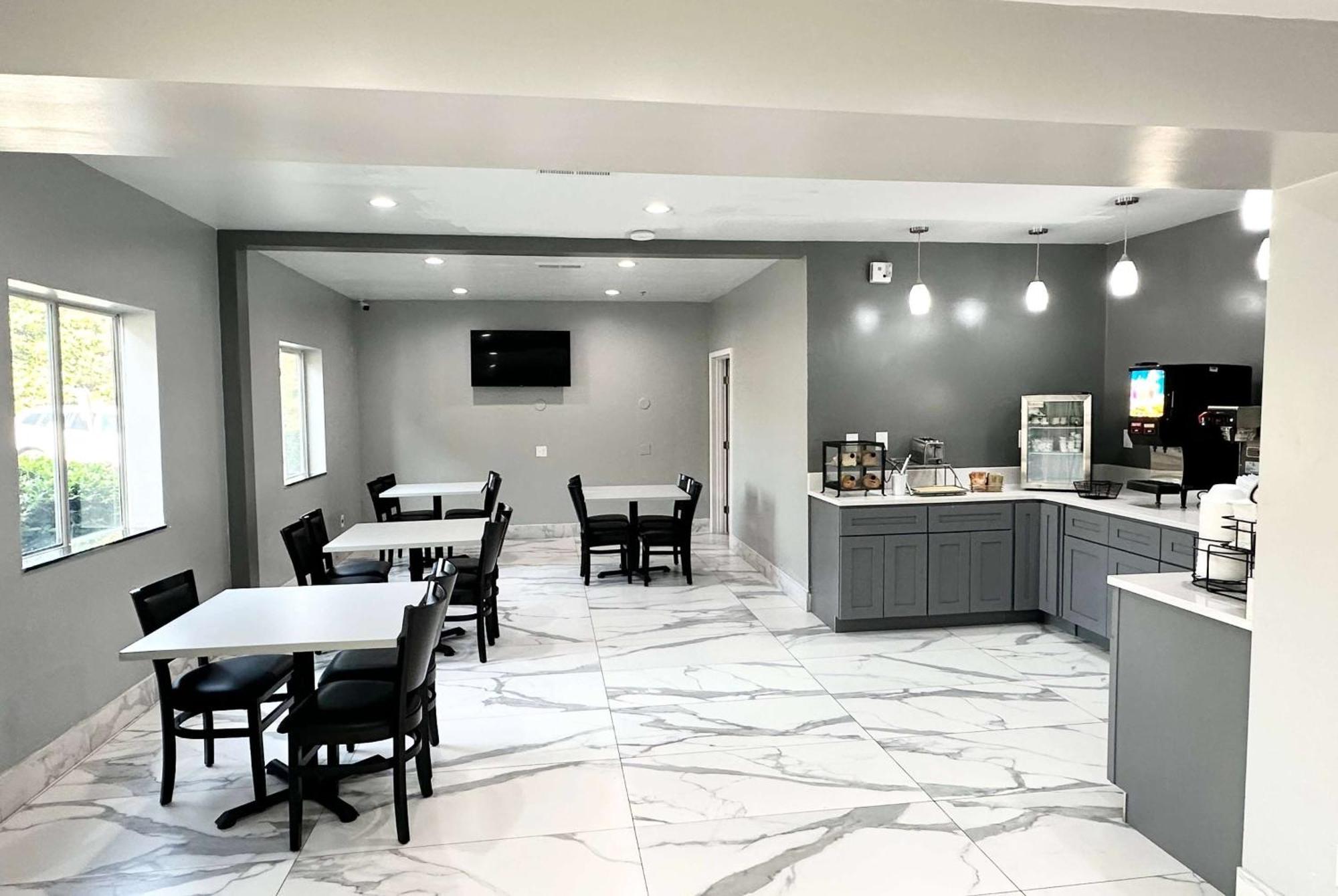 מלון Ramada By Wyndham Lithia Springs Atlanta מראה חיצוני תמונה