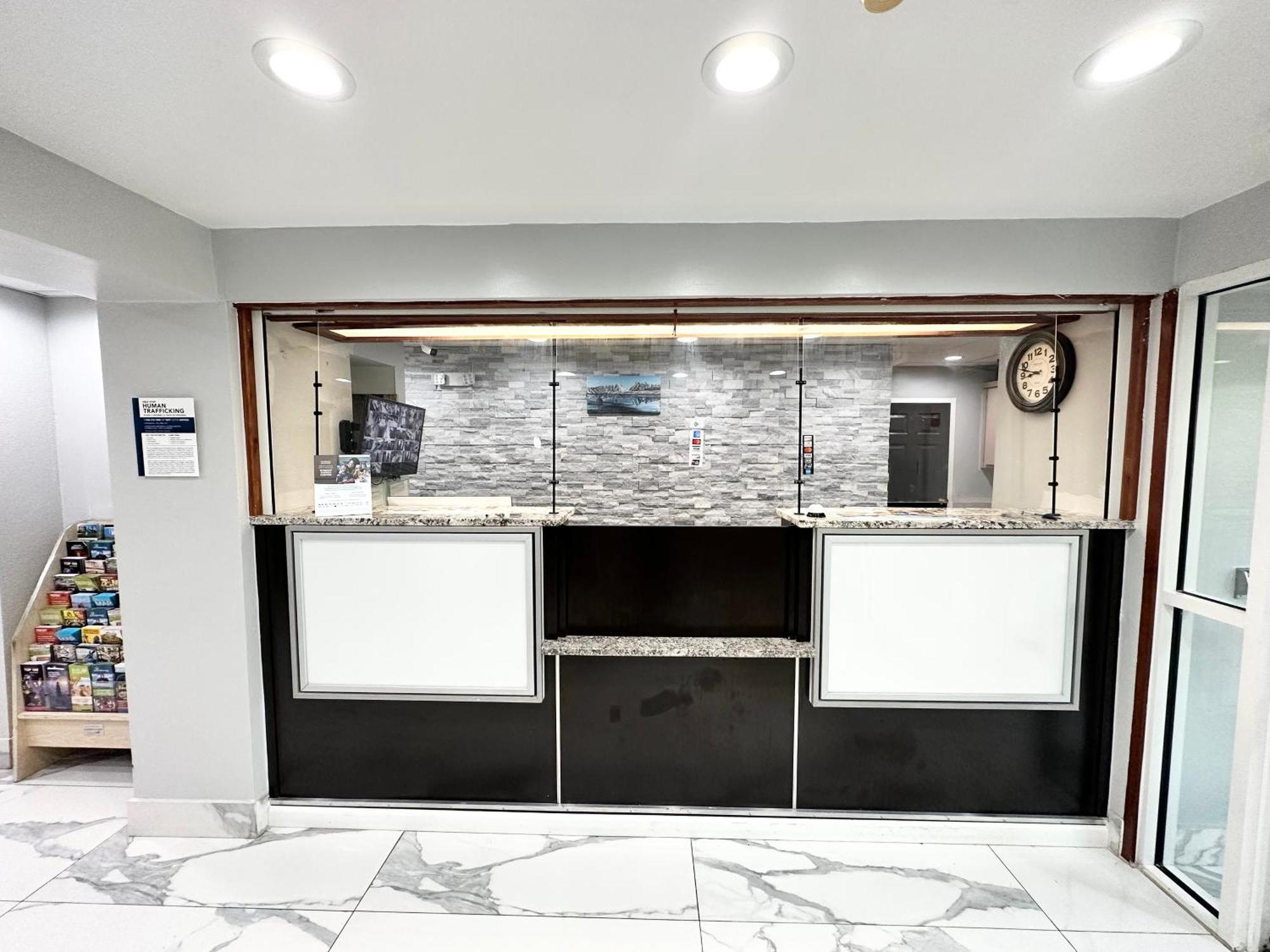 מלון Ramada By Wyndham Lithia Springs Atlanta מראה חיצוני תמונה
