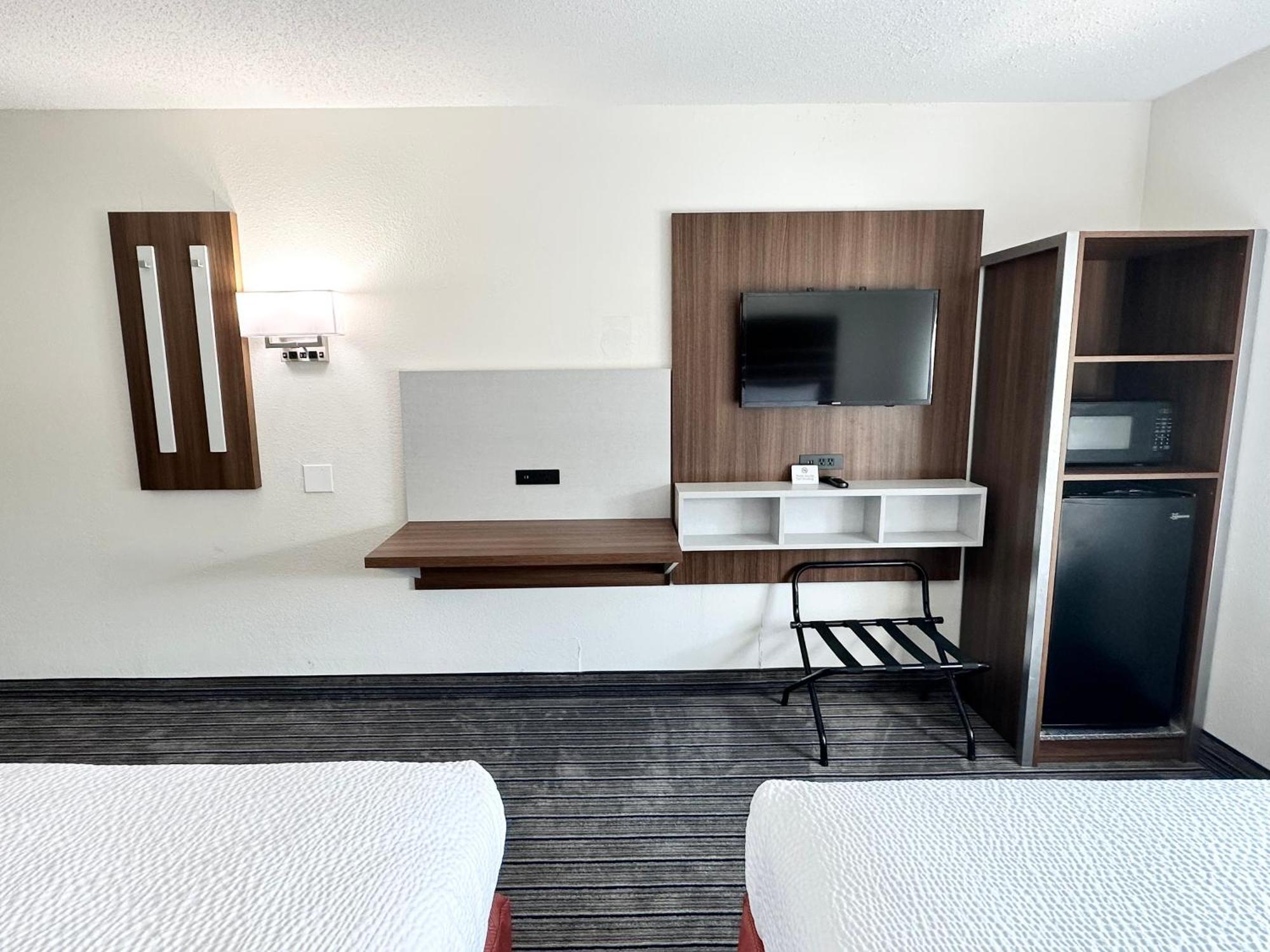 מלון Ramada By Wyndham Lithia Springs Atlanta מראה חיצוני תמונה