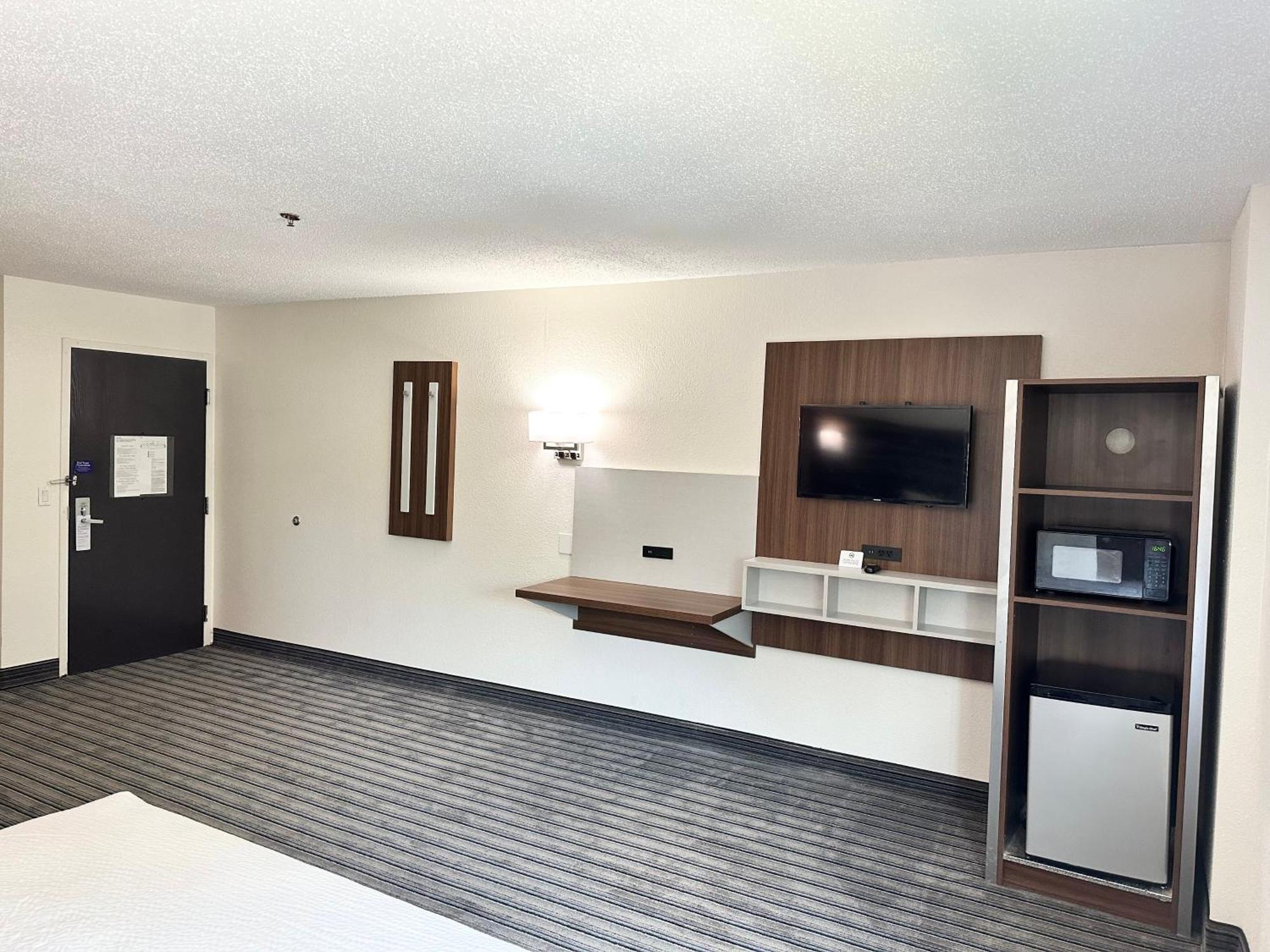 מלון Ramada By Wyndham Lithia Springs Atlanta מראה חיצוני תמונה